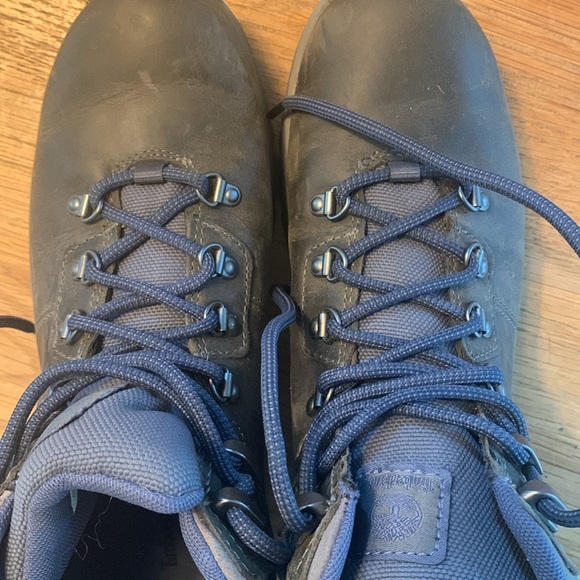 Like NEW Timberland women’s hiking boots, size 8 - Picture 9 of 9
